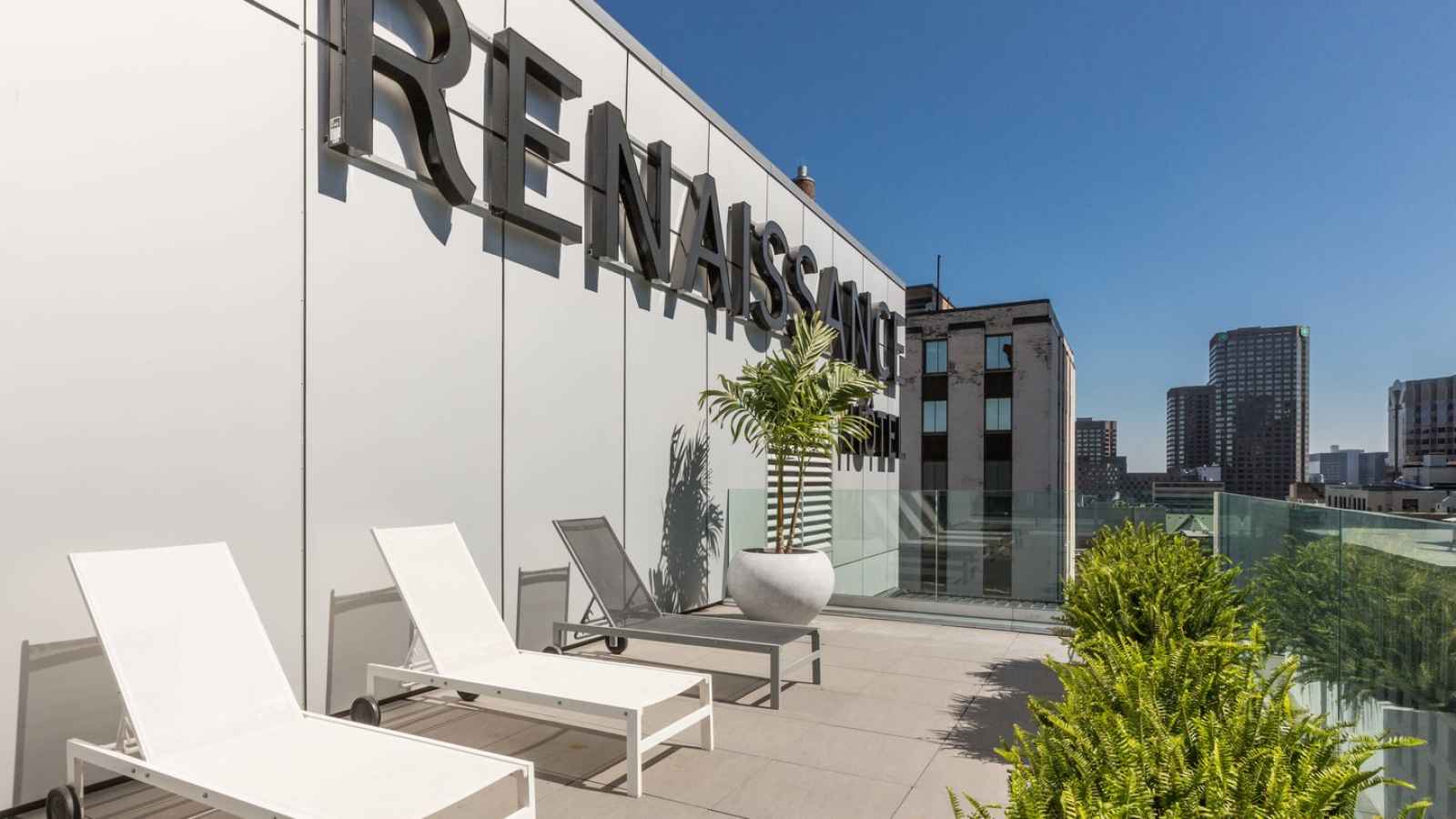 Renaissance Hotel Montreal