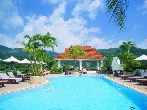 Hôtel The Old Phuket Karon Beach Resort ****