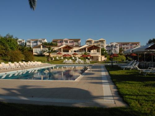Hôtel Rebecca's Village ****