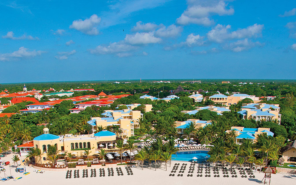 Royal Hideaway Playacar