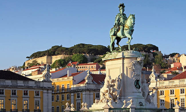 Autotour PETIT TOUR AU PORTUGAL en hôtels 4* en RDV sur place