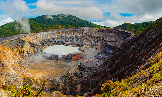 INDISPENSABLE COSTA RICA