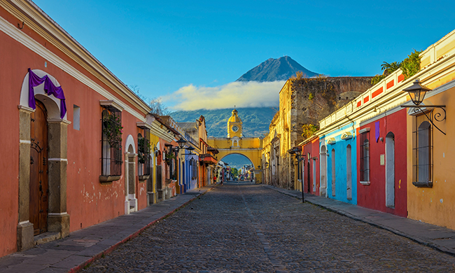 INDISPENSABLE GUATEMALA