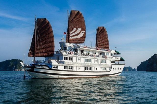 La Cantate du Mékong, pont sup + Hanoi / Halong