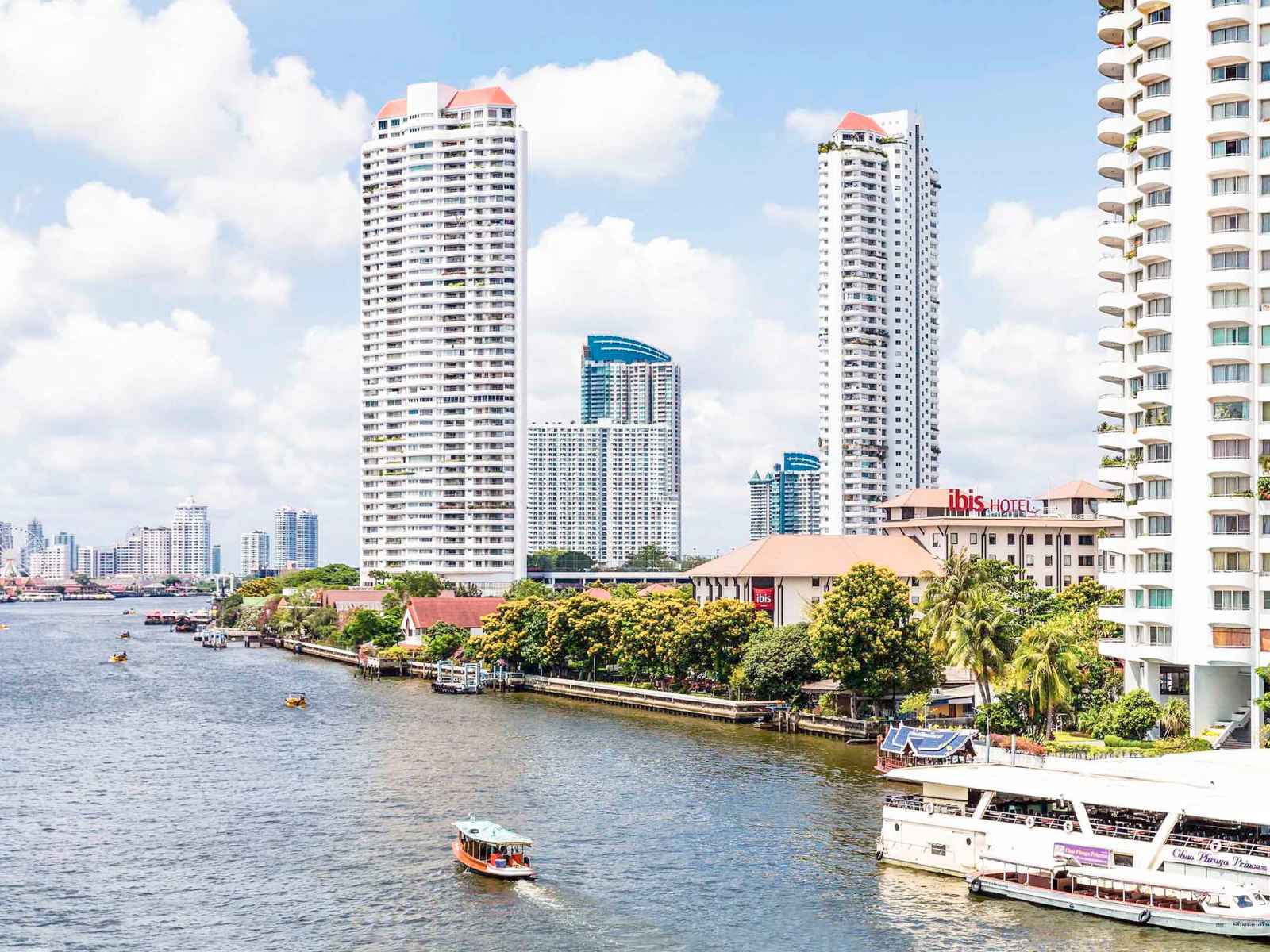 Ibis Bangkok Riverside