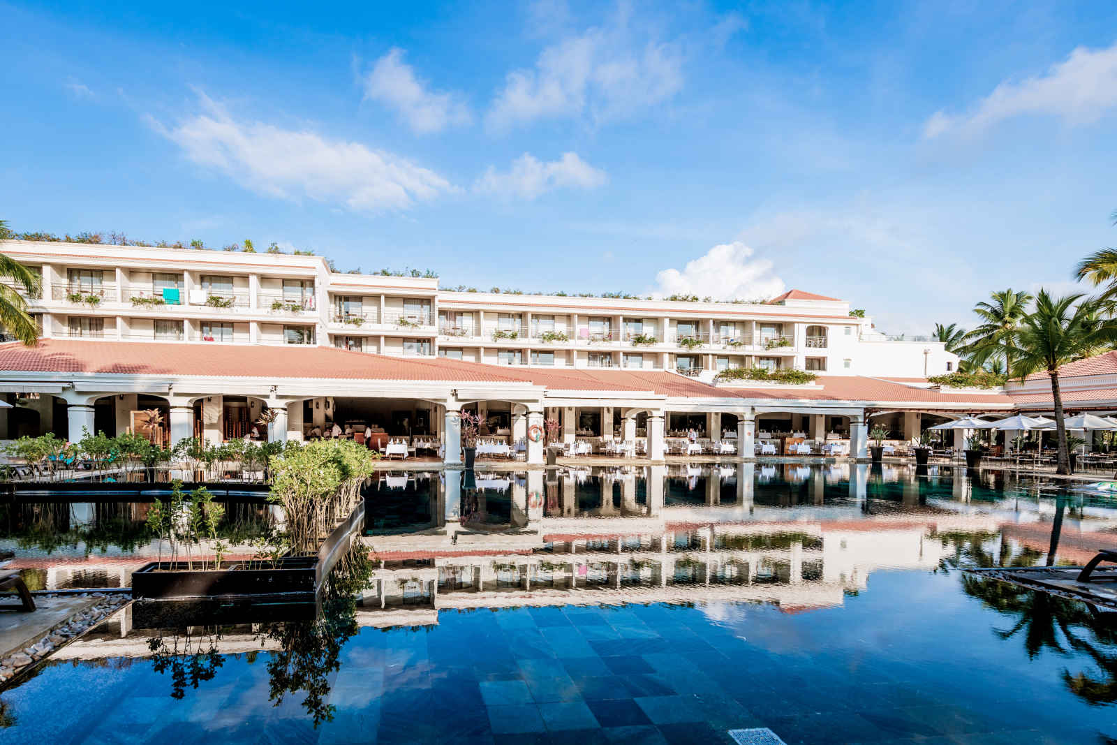 Mauricia Beachcomber Resort & Spa