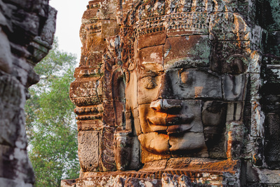 De la Baie d'Halong aux Temples d'Angkor