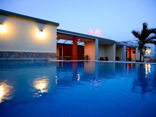 Hôtel Sunrise 42 Suites Hotel ***