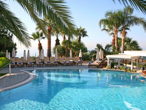 Hôtel Mediterranean Beach Hotel ****