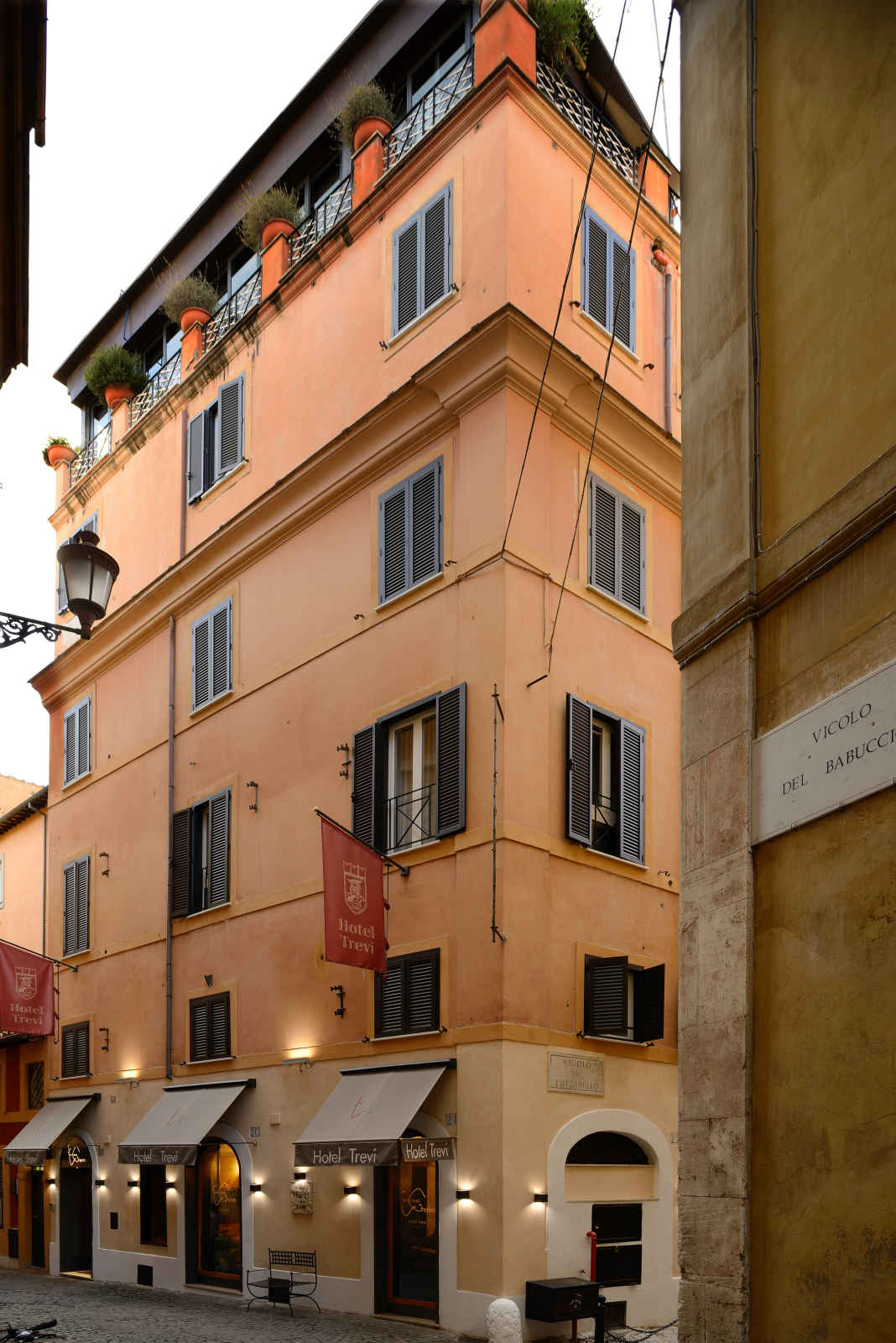 Hotel Trevi