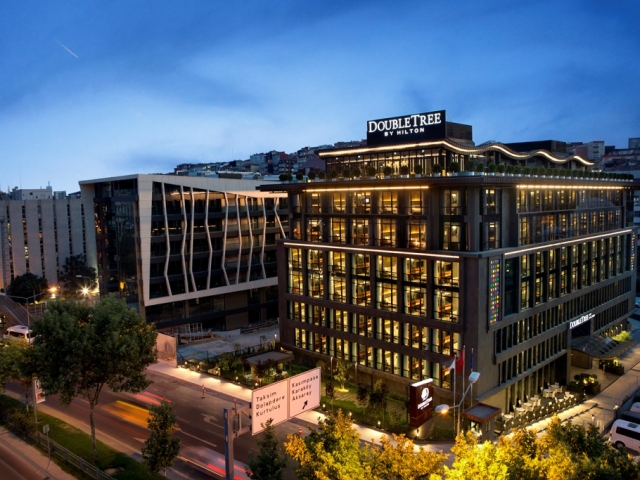 Doubletree by Hilton Piyalepasa 5* Istanbul