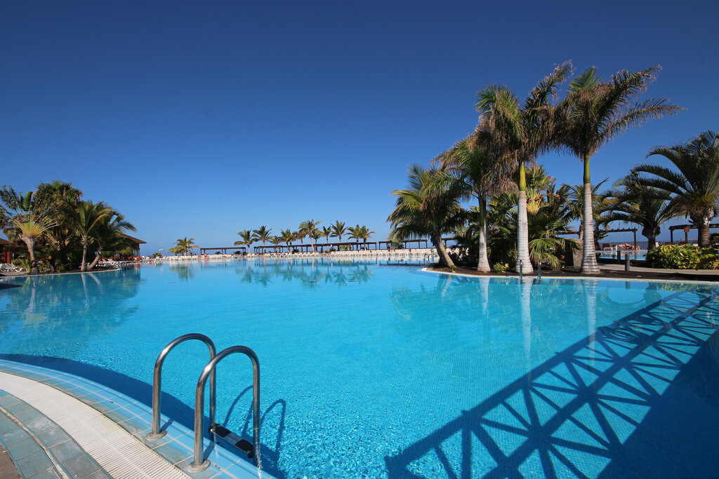 07B-Pool (1).jpg