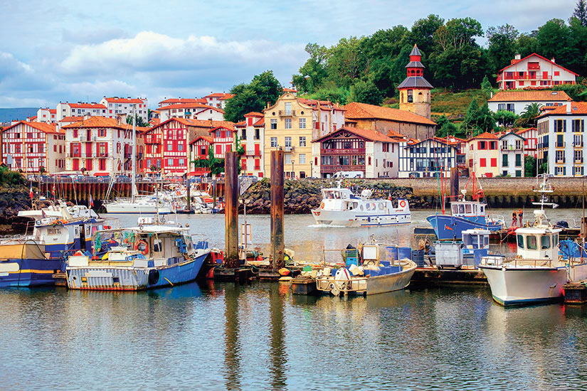 (Image) image France Saint Jean De Luz maisons basques colorees fo
