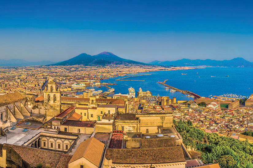 (Image)-image-Italie-Campanie-La-ville-de-Naples-avec-le-Vesuve-356-it_60695712-09032017.jpg