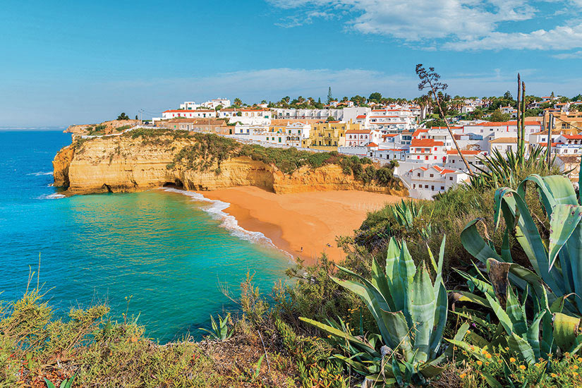 (Image)-image-Portugal-Albufeira-Une-vue-du-village-de-pecheurs-147-fo_91447877-09032017.jpg - Photo