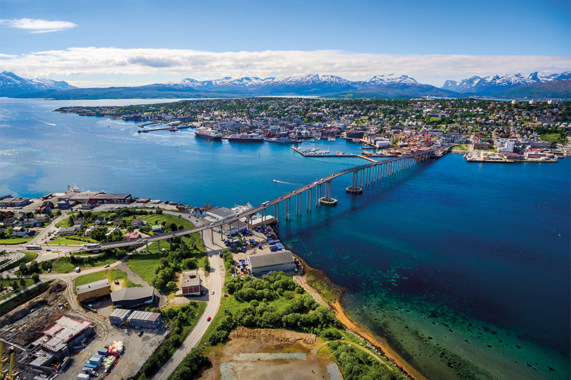 (Image)-image-1-Pont-de-la-ville-de-Tromso-Norvege-39-it-683319826.jpg