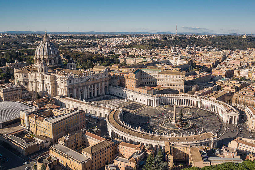 (Image)-image-Italie-Rome-Basilique-et-Place-Saint-Pierre-as_313862107.jpg