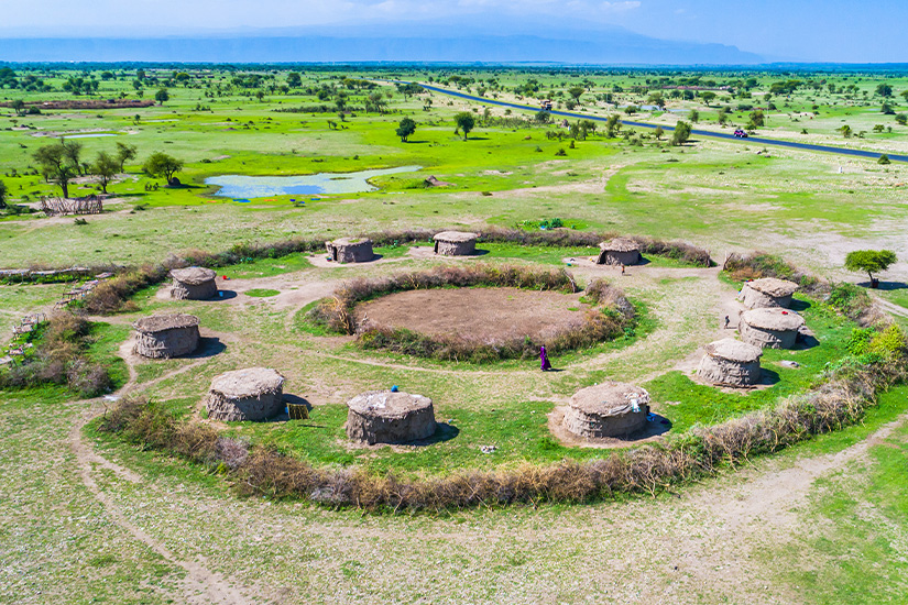 (Image) image Tanzanie village traditionnel Masai pres d Arusha it_927454686