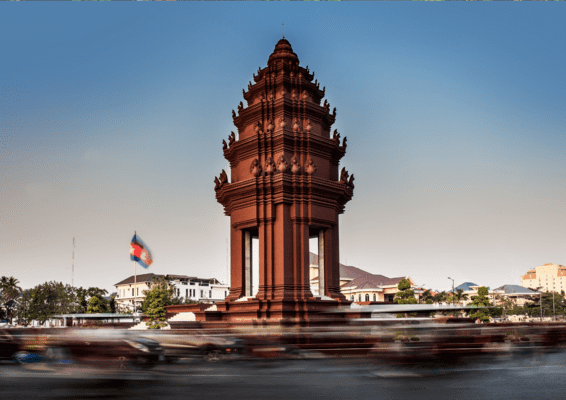 Circuit Lotus du Cambodge et Plage à Koh Rong 3*